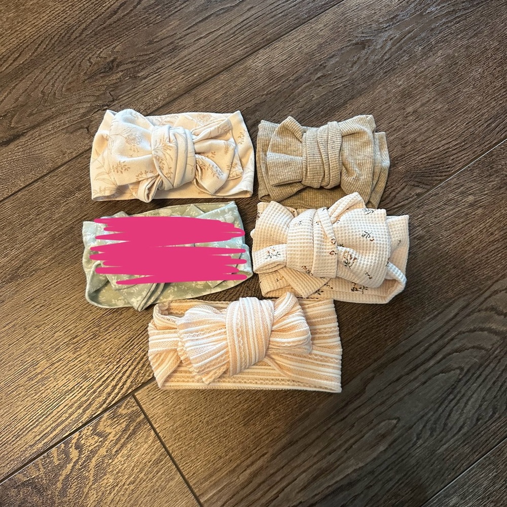 Little and Fern oversized topknot bundle